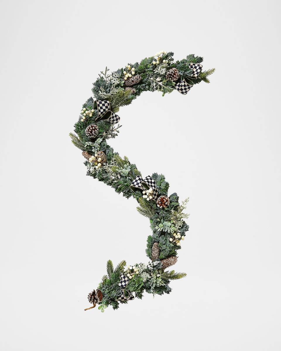 Farmhouse Holiday Illuminated Garland